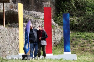 Castro - “Semi” dello scultore ischiano Cesare Bozzini e steli del pittore maremmano Ireneo Melaragni