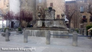 Bagnaia - Fontana a piazza XX Settembre