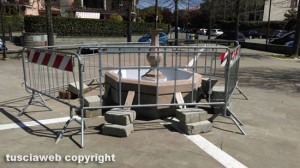 Vitorchiano - Località Pallone - Fontanella in costruzione