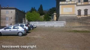 Caprarola - Parcheggio a Palazzo Farnese
