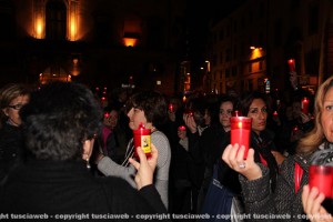 Scuola pubblica - Flash mob a piazza del Comune