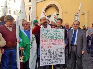 Roma - Agrisieme in piazza a Montecitorio