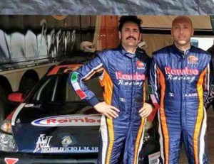 Il pilota Gustavo Sandrucci col compagno di squadra Alessio Alcidi