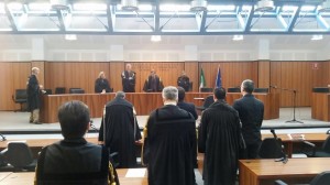 Il minuto di silenzio di giudici e avvocati al tribunale di Viterbo