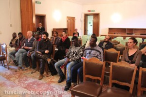 Viterbo - Arci - La manifestazione contro le morti in mare degli immigrati - Una delegazione in prefettura