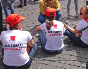 La protesta della scuola in piazza