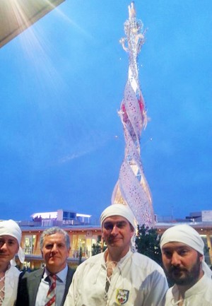 Fiore del Cielo a Expo - Mecarini con i Facchini