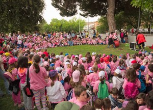 Gli alunni delle scuole aspettano il giro d'Italia