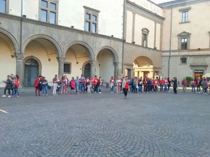 Il flashmob delle insegnanti contro il ddl la buona scuola