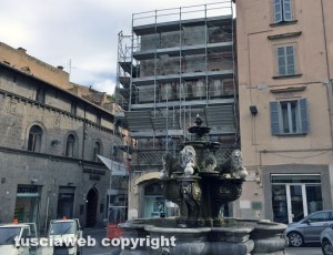 Piazza delle Erbe - Lavori al palazzo