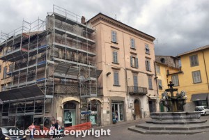 Piazza delle Erbe - Lavori al palazzo