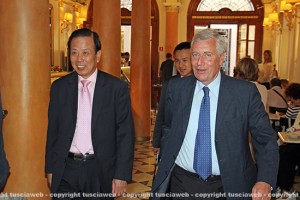 L'ambasciatore cinese Li Ruiyu e il sindaco Michelini