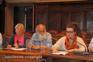 Viterbo - Il comitato Non ce la beviamo