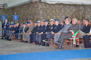 La cerimonia per l'anniversario Aviazione dell'Esercito