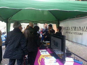 Lo stand della polizia di stato a San Pellegrino in fiore