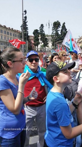 La delegazione della Uil scuola Viterbo con il segretario generale Tonino Longo 