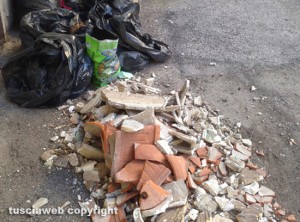 Viterbo - Discarica in via Piave