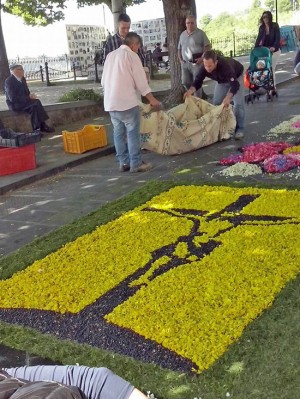 Lubriano - Infiorata della Madonna del PoggioLubriano - Infiorata della Madonna del Poggio