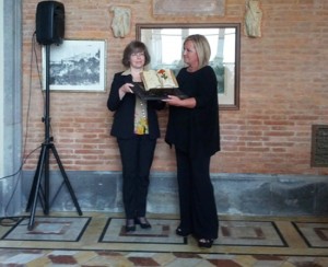 Torre Alfina - Un momento del premio “Donne tra ricordi e futuro”