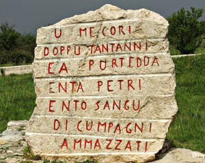Portella della Ginestra, il monumento che commemora la strage
