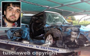 Viterbo - Mortale in via Santa Maria in Gradi - La Mini Cooper distrutta e nel riquadro Roberto Panichelli