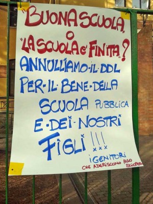 Sutri - Scuola primaria - I cartelloni di protesta