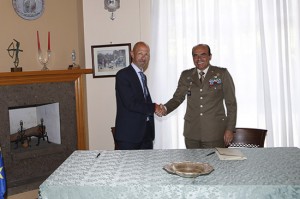 Antonio Zambuco, comandante della scuola sottufficiali dell'esercito di Viterbo e Alessandro Ruggieri, rettore dell'università della Tuscia