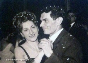 Viterbo - Riapre la Scaletta - Goffredo Proietti con la moglie AnnaViterbo - Riapre la Scaletta - Goffredo Proietti con la moglie Anna