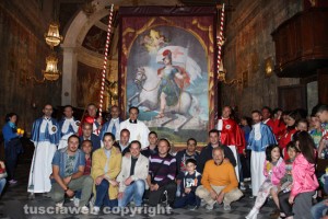 Vallerano - Inaugurata la copia dello stendardo del Ss Sacramento