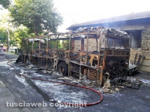 Sutri - Pullman Cotral in fiamme