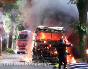 Sutri - Pullman Cotral in fiamme