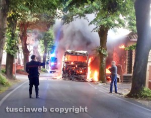 Sutri - Pullman Cotral in fiamme