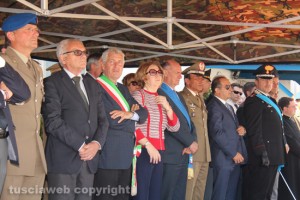 Le autorità alla festa dei carabinieri