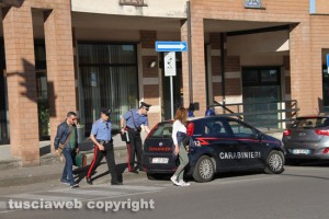 Viterbo - Operazione "Vento di maestrale" - Il blitz di carabinieri e polstrada in comune in via Garbini