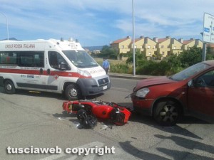 Viterbo - Incidente in via Alessandro Volta
