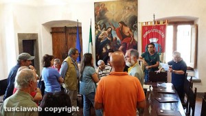 Vitorchiano - Il flash mob del Comitato no cava Campitella in comune