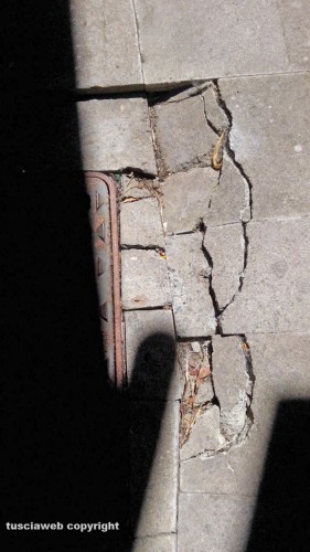 Viterbo - Terreno sconnesso nella zona nuova del cimitero San Lazzaro