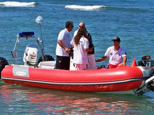 Il gommone anfibio della protezione civile