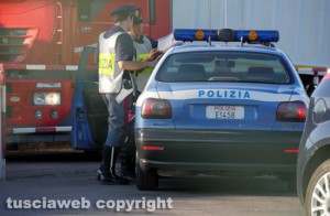 Viterbo - Operazione "Vento di maestrale" - Il blitz di carabinieri e polstrada a Casale Bussi