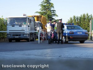 Viterbo - Operazione "Vento di maestrale" - Il blitz di carabinieri e polstrada a Casale Bussi