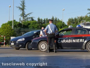 Viterbo - Operazione "Vento di maestrale" - Il blitz di carabinieri e polstrada a Casale Bussi