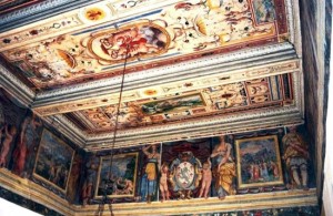 Bagnaia - Gli affreschi nel Palazzo delle Logge