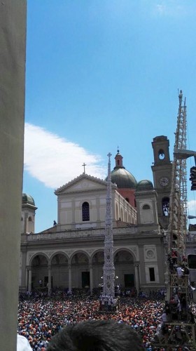 La ballata della barca e degli otto gigli a Nola