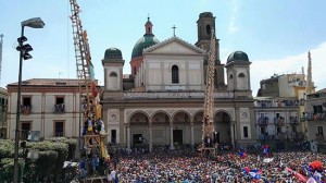 La ballata della barca e degli otto gigli a Nola