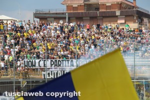 Viterbese - Taranto - La curva gialloblù