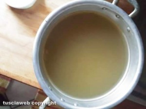 Nepi - Acqua marrone dai rubinetti