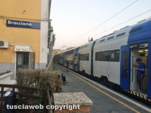 Il treno fermo a Bracciano
