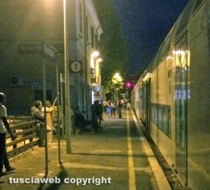 Il treno fermo a Bracciano