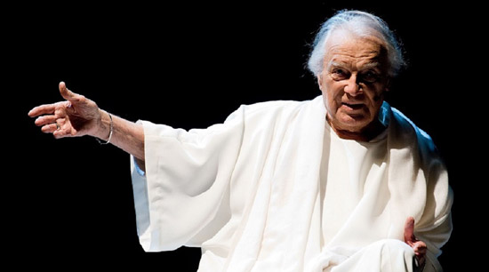 Giorgio Albertazzi in Memorie di Adriano