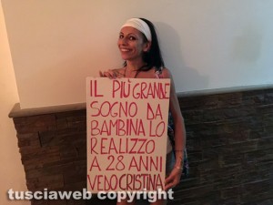 Bagnaia - Una folla immensa per Cristina D'Avena - Una fan